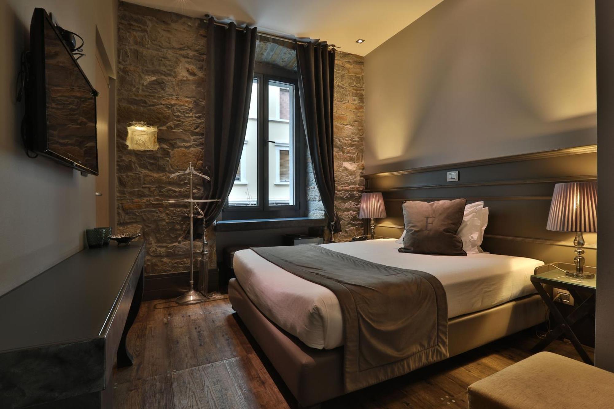 Forvm Boutique Hotel Trieste Exterior photo