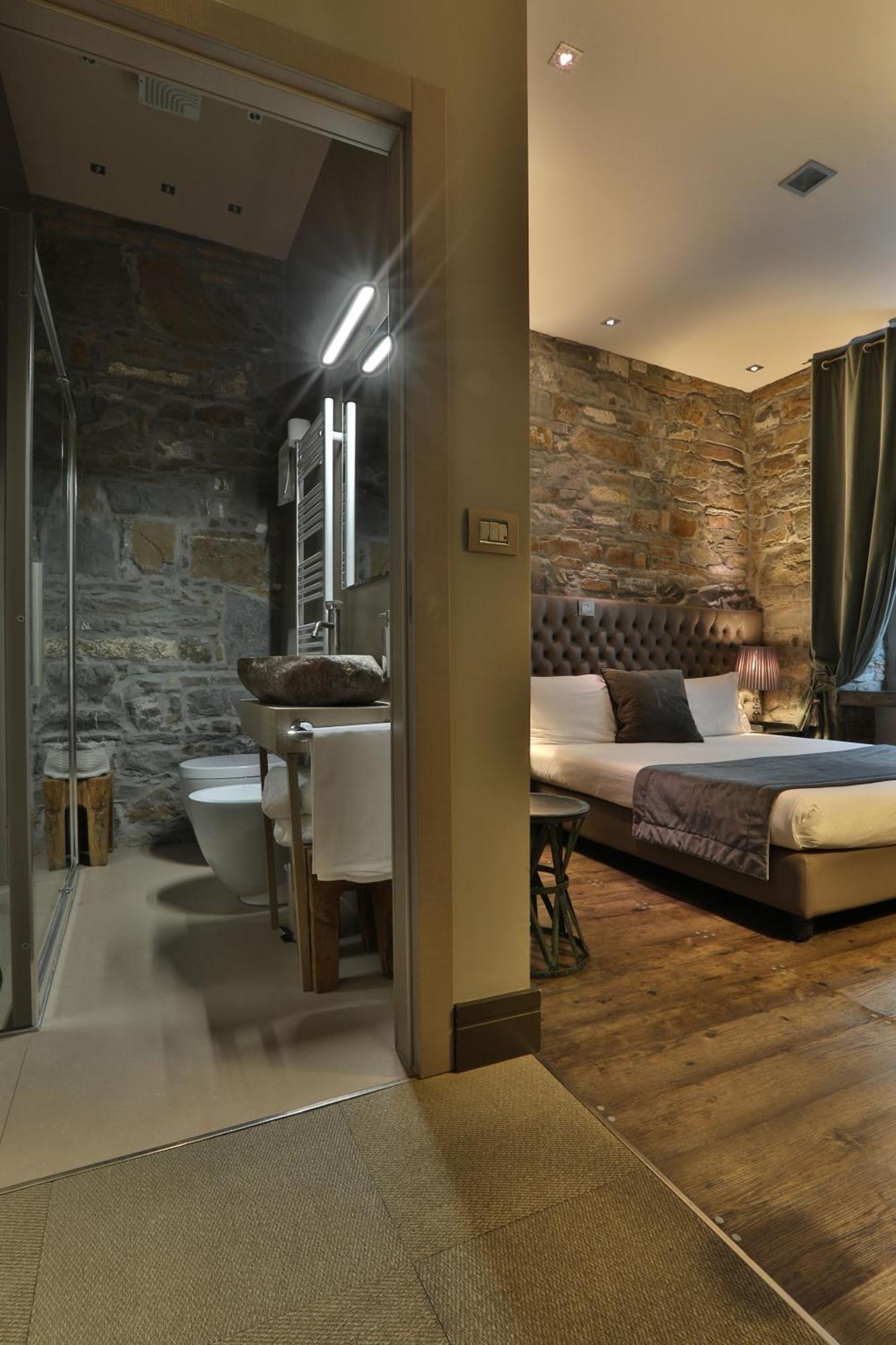 Forvm Boutique Hotel Trieste Exterior photo