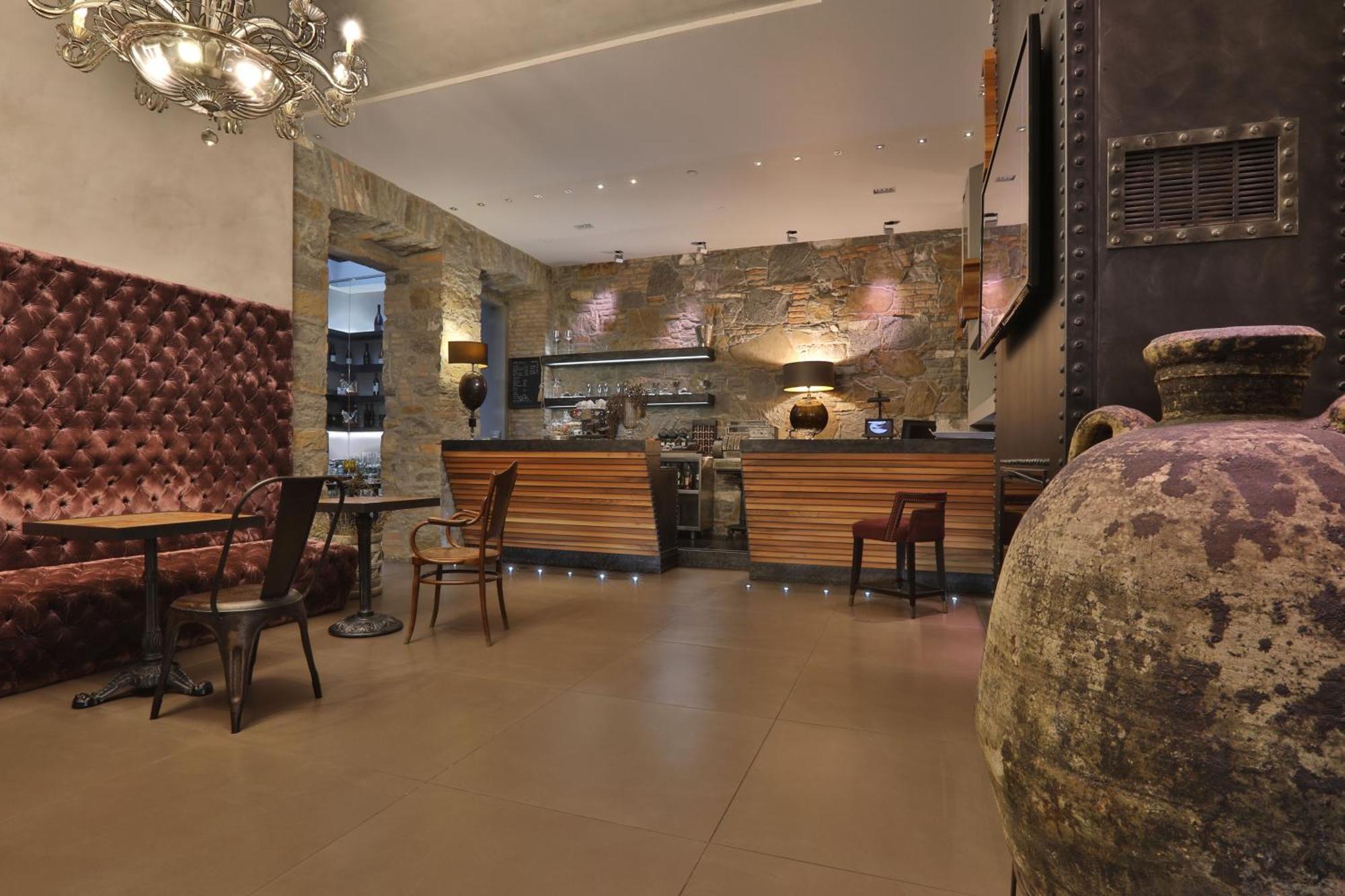Forvm Boutique Hotel Trieste Exterior photo